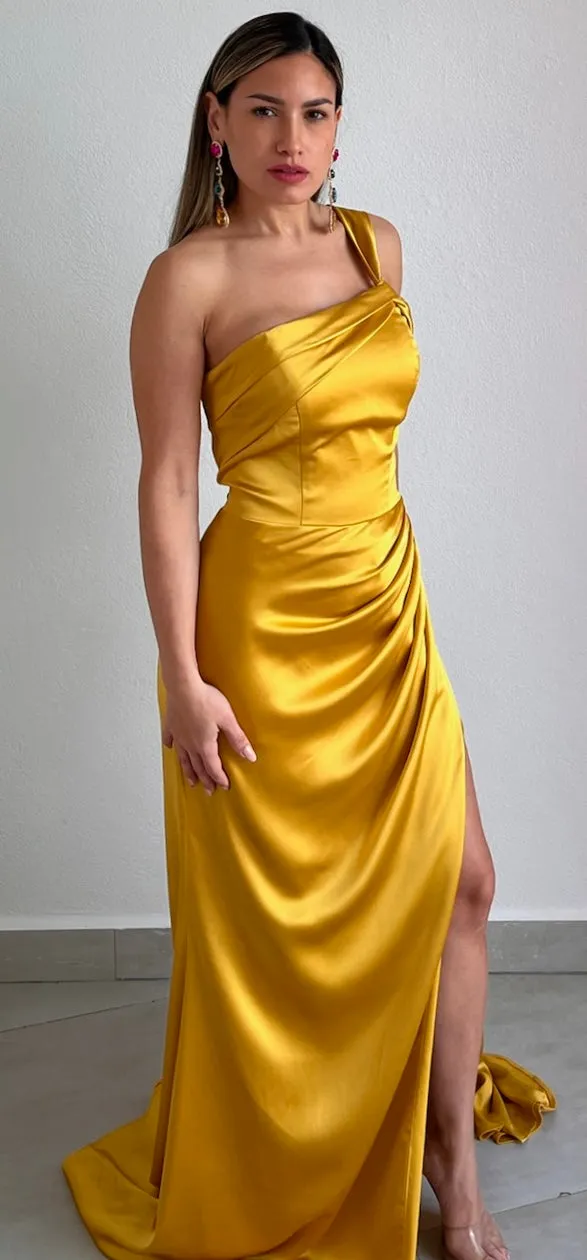 Elegant Admiration One-Shoulder Satin Formal Gown